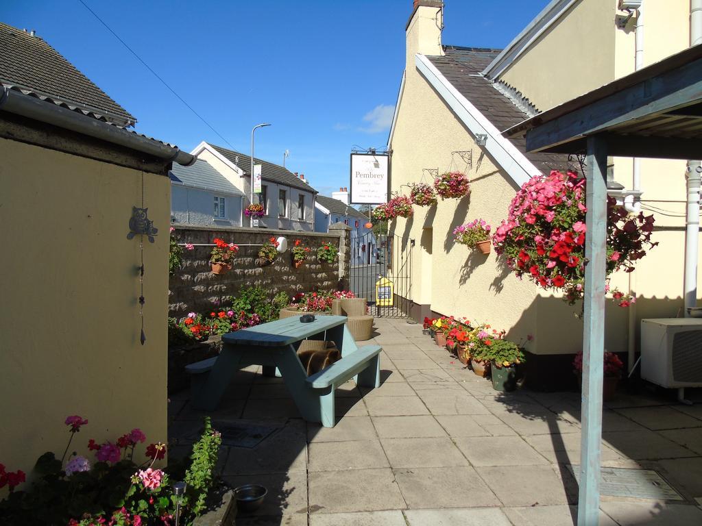 The Pembrey Country Inn Exteriér fotografie